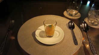 http://www.comfortablelife.asia/images/2011/06/ARMANI-Ristorante-GINZA_801-330x185.jpg