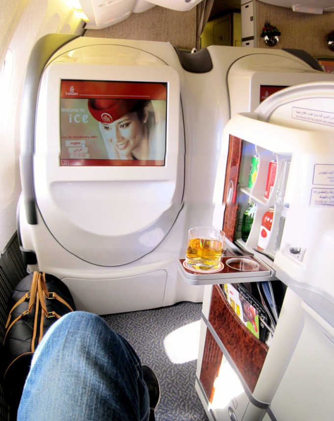 http://www.comfortablelife.asia/images/2012/02/FirstClass.Seat_023-680x856.jpg