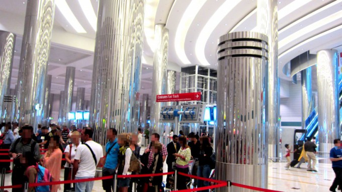 http://www.comfortablelife.asia/images/2012/03/EmiratesFirst_Sep.2011_086-680x381.jpg