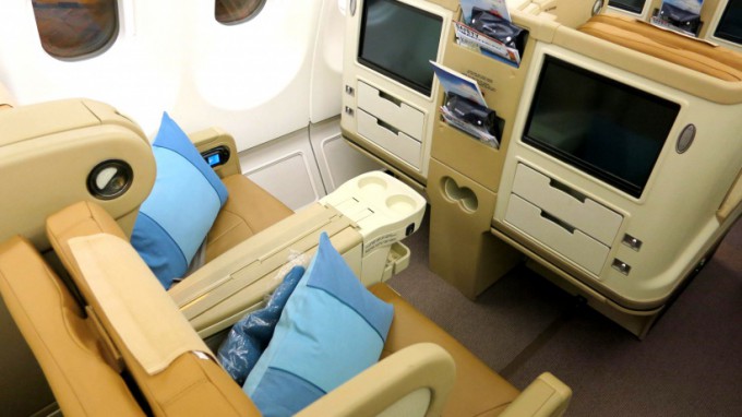 http://www.comfortablelife.asia/images/2012/10/Singapore-AirLine.2012_02-680x382.jpg