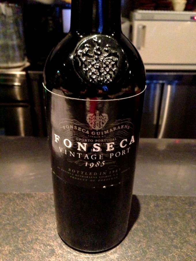 http://www.comfortablelife.asia/images/2012/11/Fonseca_Vintage-Port_1985-680x906.jpg