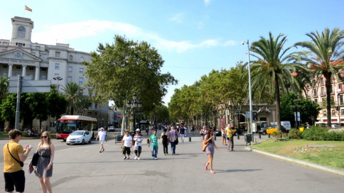 http://www.comfortablelife.asia/images/2013/06/La-Rambla.2012_13-680x382.jpg