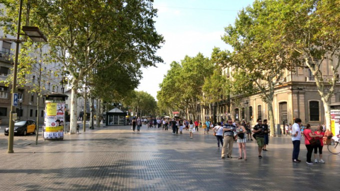 http://www.comfortablelife.asia/images/2013/06/La-Rambla.2012_14-680x382.jpg