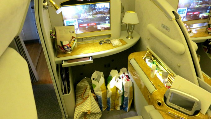 http://www.comfortablelife.asia/images/2013/09/EK186-BCN-to-DXB_04-680x382.jpg