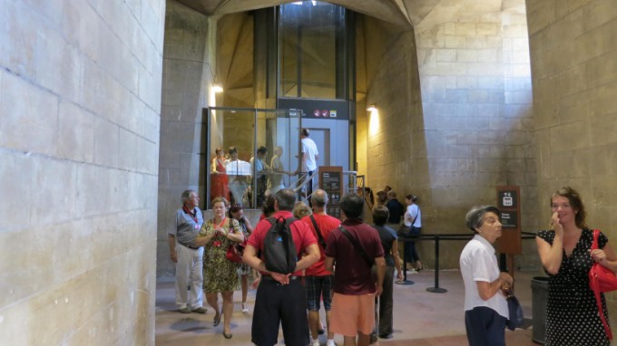 http://www.comfortablelife.asia/images/2013/09/Sagrada-Familia.2012_30-680x382.jpg