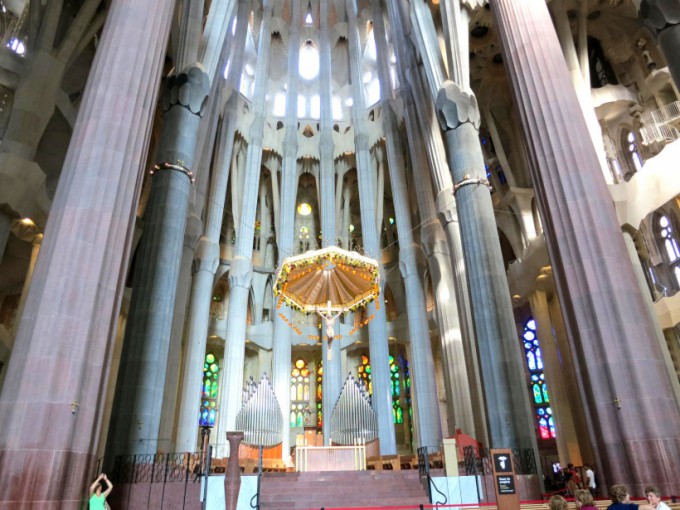 http://www.comfortablelife.asia/images/2013/09/Sagrada-Familia.2012_38-680x510.jpg