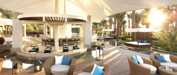 http://www.comfortablelife.asia/images/2013/10/Ritz_Dubai_00138_Home-680x289.jpg