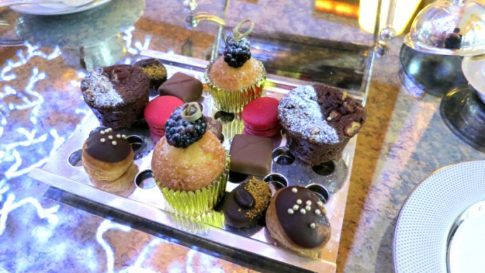 http://www.comfortablelife.asia/images/2013/11/DIFC.Afternoon-Tea.2012_06-680x382.jpg