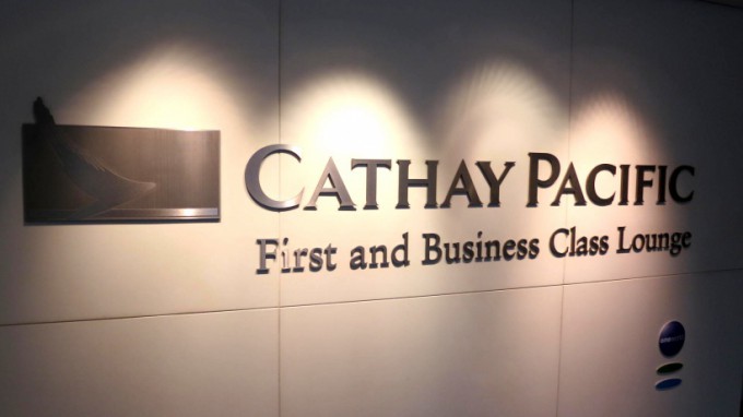 http://www.comfortablelife.asia/images/2014/05/Cathay.Business-Class_027-680x382.jpg