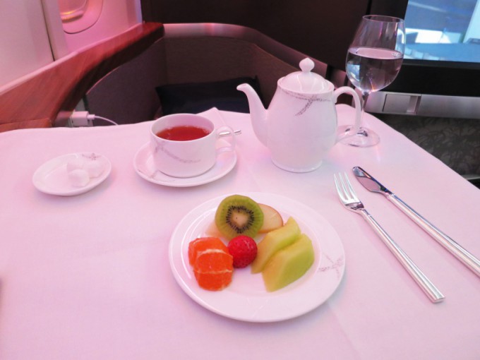 http://www.comfortablelife.asia/images/2015/04/CX-First-class-Lunch_032-680x510.jpg