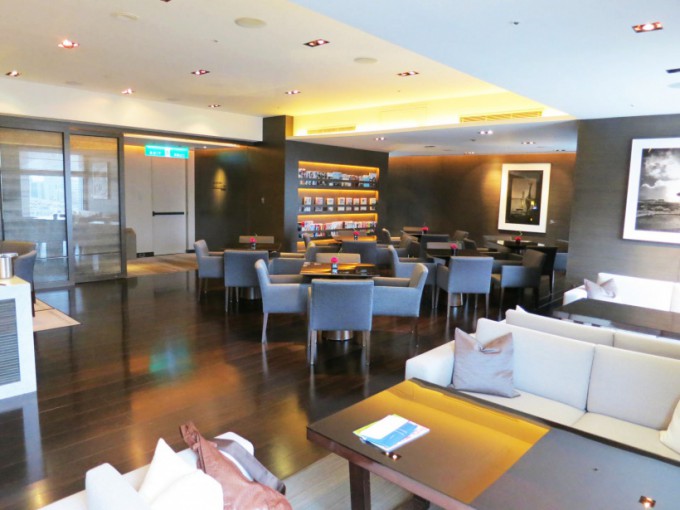 Le Meridien Club Lounge_006