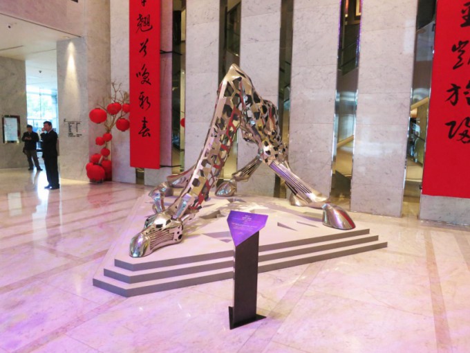http://www.comfortablelife.asia/images/2015/09/Le-Meridien-Taipei-Entrance_002-680x510.jpg
