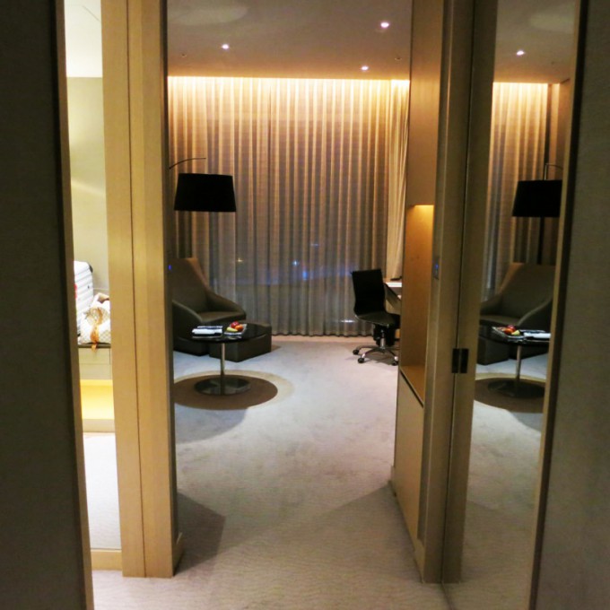 http://www.comfortablelife.asia/images/2015/09/Le-Meridien-Taipei-Junior-Suite_003-680x680.jpg