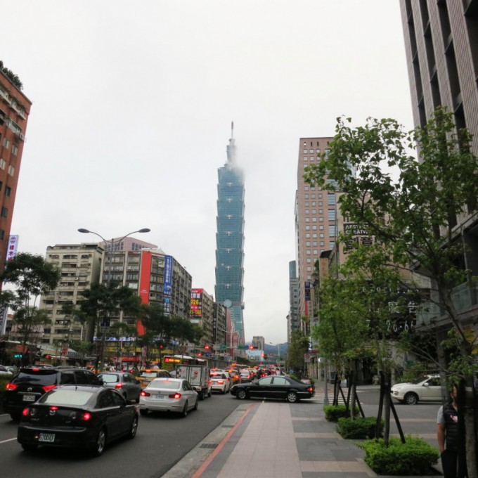 http://www.comfortablelife.asia/images/2015/11/Taipei101_010-680x680.jpg